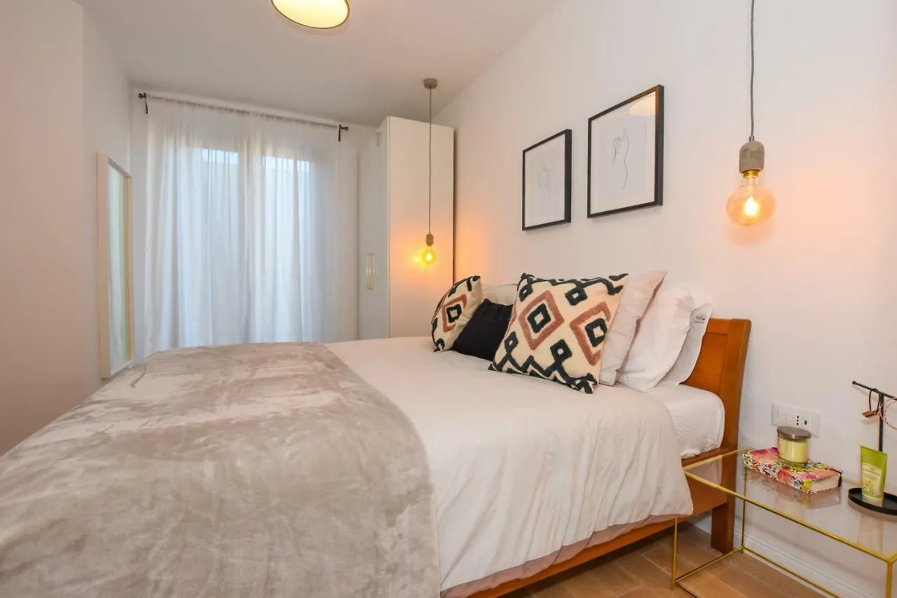 Apartments Villa Laura Pag Town 0*,  Chorwacja